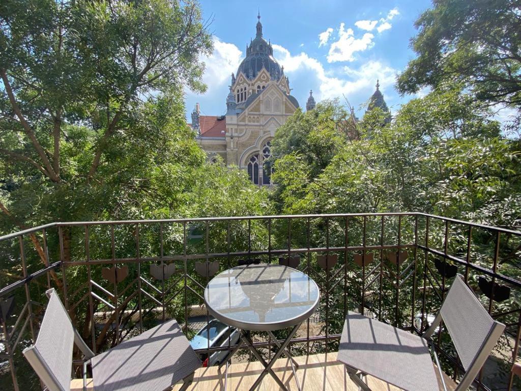 Synagoge View Loft Bestern 세게드 외부 사진