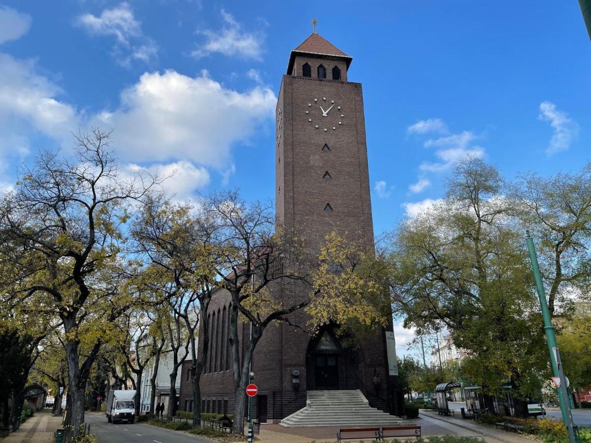 Synagoge View Loft Bestern 세게드 외부 사진